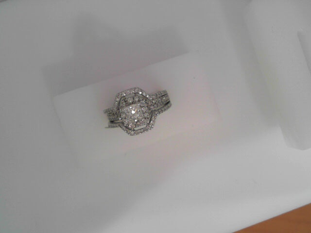 Diamond Fashion Rings - Women
