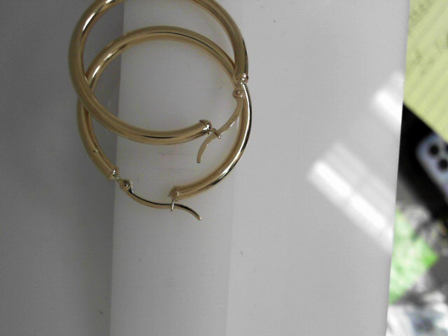 Precious Metal (No Stones) Earring