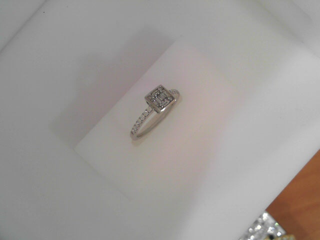 Diamond Fashion Rings - Women