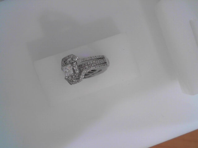 Diamond Fashion Rings - Women
